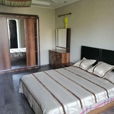 Apartment 2 Bed Room In The Center Апартамент 3-Х Комнатная В Центре طشقند المظهر الخارجي الصورة