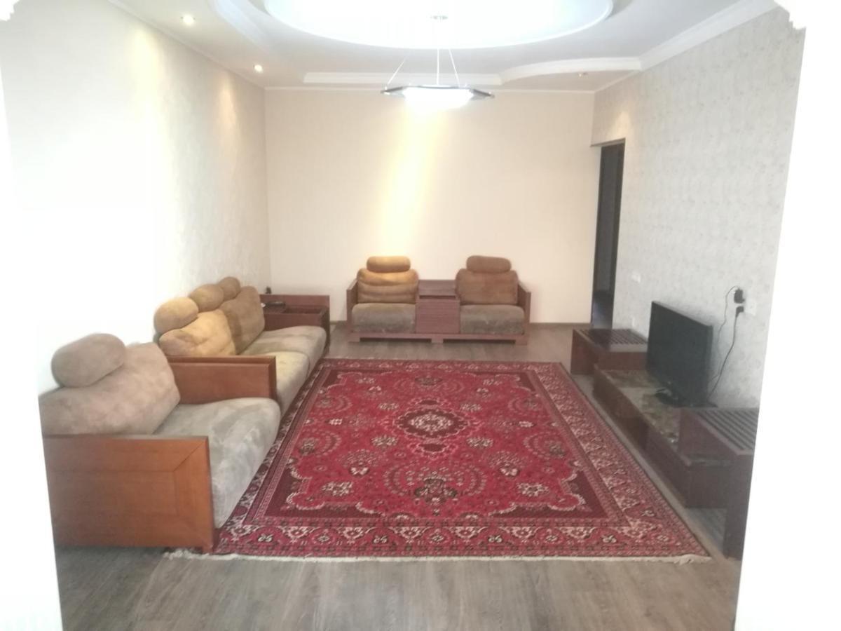 Apartment 2 Bed Room In The Center Апартамент 3-Х Комнатная В Центре طشقند المظهر الخارجي الصورة